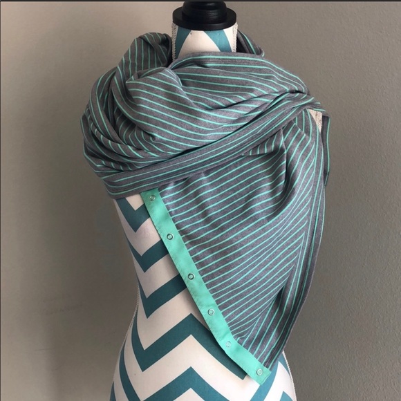 Lululemon Vinyasa Scarf - Picture 2 of 3